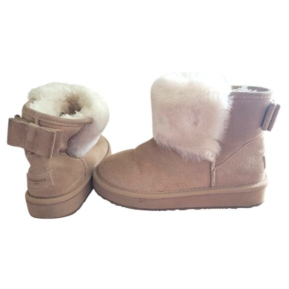 Tendance Paris size 36 tan winter booties with bows and fur trim (approx size 6) - Picture 1 of 6